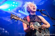 Fotos: Wallis Bird live im Schlosshof in Weinheim