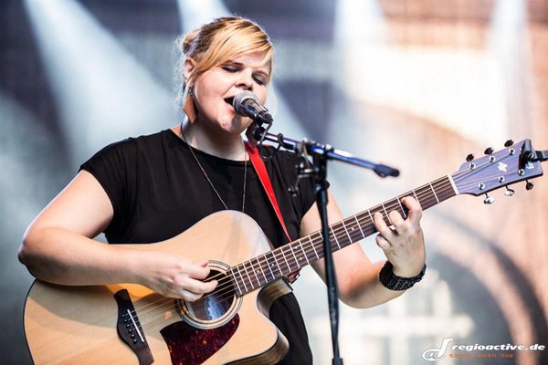 Fotos: Inah als Support von Wallis Bird live in Weinheim