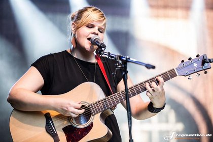 Fotos: Inah als Support von Wallis Bird live in Weinheim