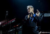 Morrissey liefert in der Hugenottenhalle in Neu-Isenburg eine souveräne Performance ab