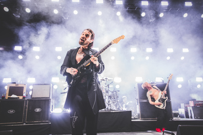 Mit lautem Wolfsgeheul - Biffy Clyro befördern die Frankfurter Festhalle in den siebten Rockhimmel 