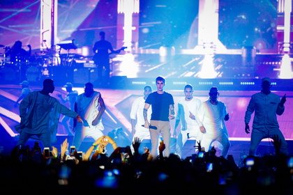 Im Auge des Orkans - Kreisch! Bilder von Justin Bieber live in der Frankfurter Festhalle 