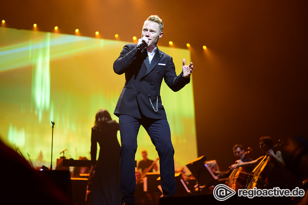 Zum Schmusen - Live-Fotos von Ronan Keating bei der Night of the Proms 2016 in Mannheim 