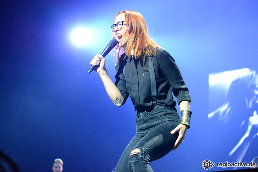 Stefanie Heinzmann (live in Mannheim, 2016)