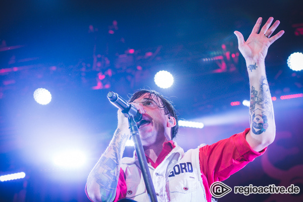 Abendsport - Billy Talent treiben das Publikum in der Frankfurter Festhalle zum Äußersten 