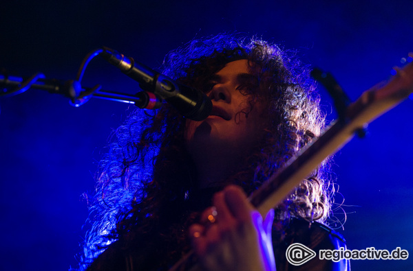 live in concert - Nahbar: Fotos von Sara Hartman live als Support von Clueso in Darmstadt 