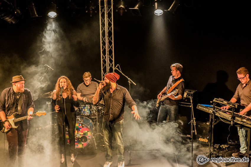 Fotos: Tim Ahmed & Band bei NewcomerTV in Oberursel 2017