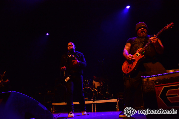 In Flammen - Burn: Bilder von der EMP Persistence Tour 2017 im Schlachthof Wiesbaden 