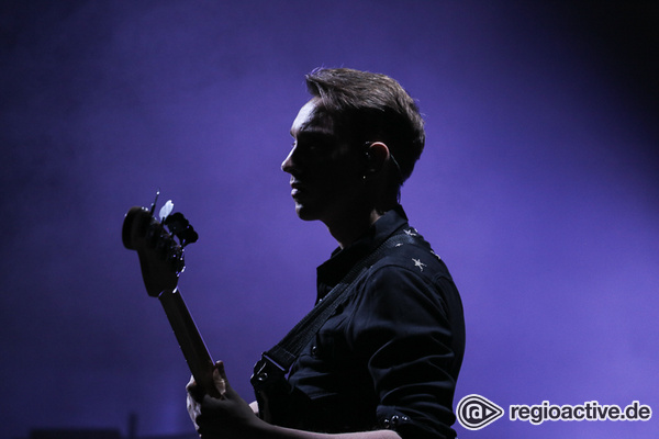 Alte und neue Hits - Das Trio: Fotos von The xx live in der Jahrhunderthalle Frankfurt 