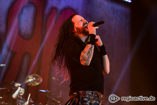 Gar nicht mehr so nu - Korn: Fotos der Nu-Metaller live aus der Schleyer-Halle in Stuttgart 