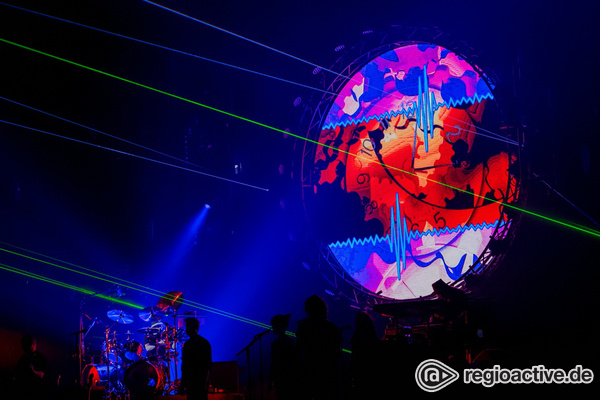 Spacige musikalische Zeitreise - The Australian Pink Floyd Show bringt in Frankfurt die dunkle Seite des Mondes zum Strahlen 