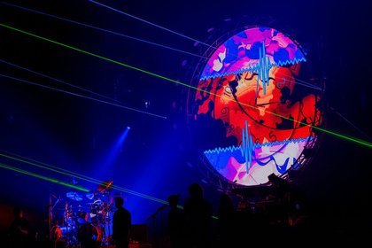 Spacige musikalische Zeitreise - The Australian Pink Floyd Show bringt in Frankfurt die dunkle Seite des Mondes zum Strahlen 