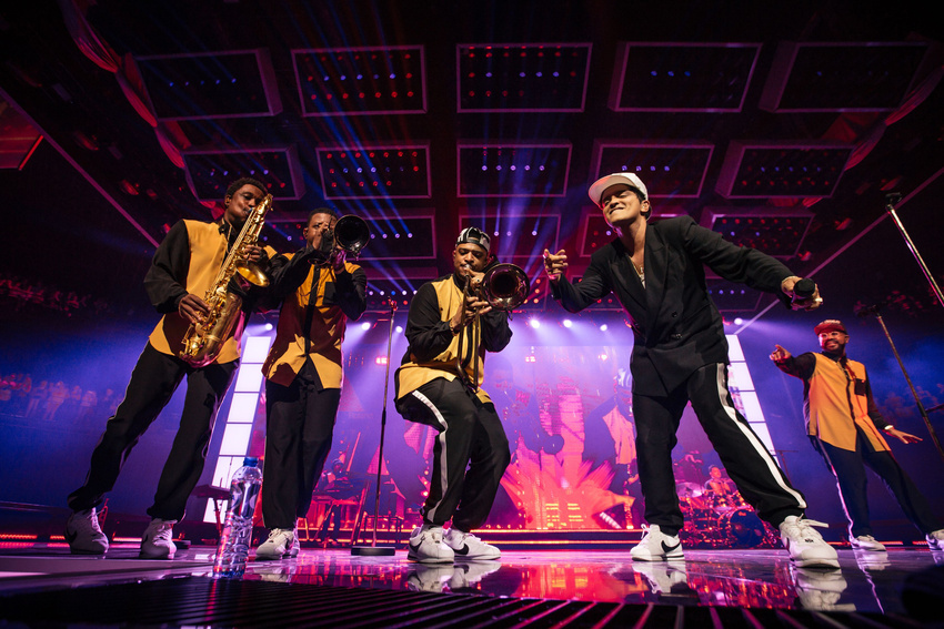 Bruno Mars (live in Antwerpen, 2017)