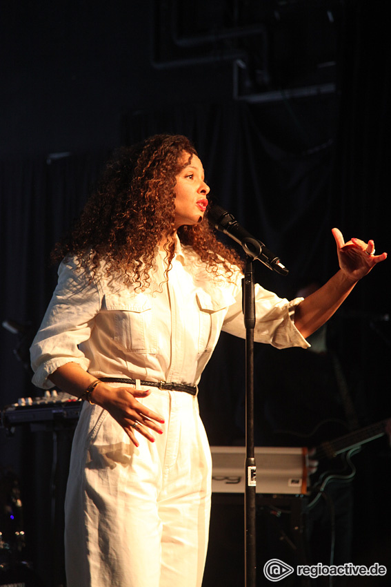 Joy Denalane (live in Heidelberg, 2017)