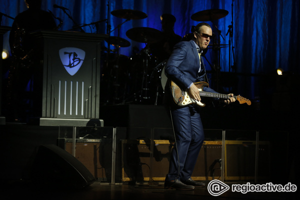 Alljährlich - Gitarrengott: Fotos von Joe Bonamassa live im Festspielhaus Baden-Baden 