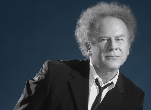 Berührend - Art Garfunkel nimmt das Publikum in Frankfurt mit auf eine nostalgische Reise 