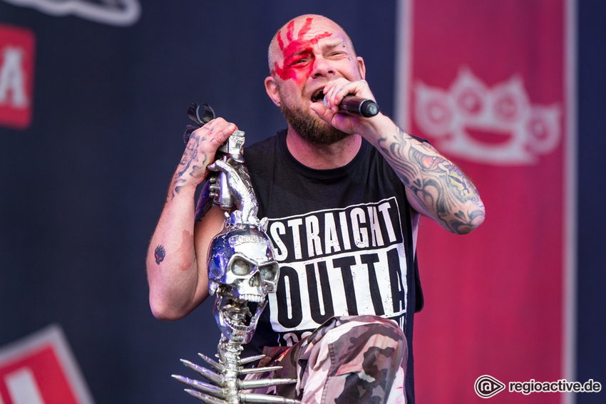 Five Finger Death Punch (live bei Rock am Ring, 2017)