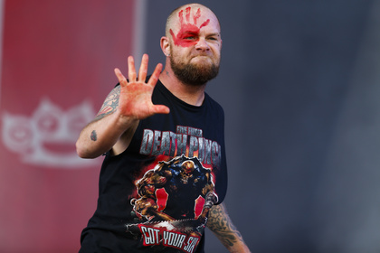 Die rote Hand Sarumans - Five Finger Death Punch: Live-Fotos der Metal Band bei Rock im Park 2017 