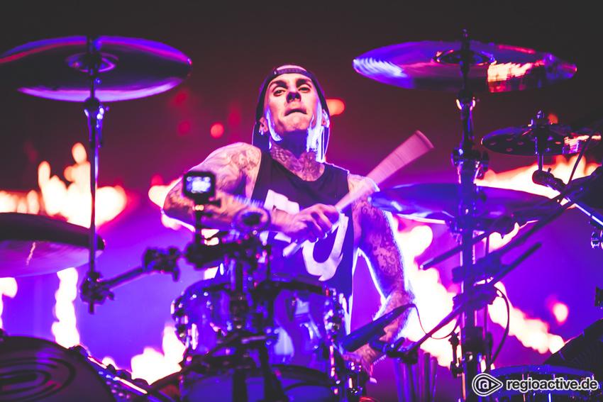 See you later, Travis Barker - Blink-182 unterbrechen Europatour 