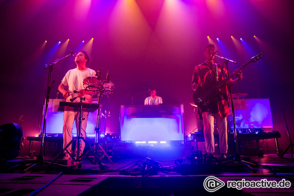 Tanzbar - Metronomy: Heiße Live-Fotos vom Maifeld Derby 2017 