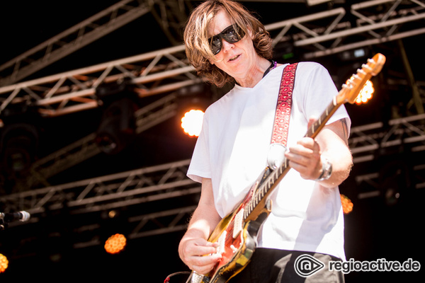 Noisy - Das Gewissen des Rock: Fotos von Thurston Moore live beim Maifeld Derby 2017 