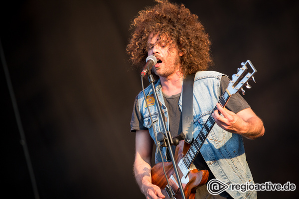 Die Haare! Die Kleidung! - Vintage-Rock: Fotos von Wolfmother live beim Southside Festival 2017 