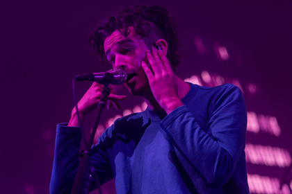 Pink Is The New Black - Rosenkrieg: The 1975 feiern in der Stadthalle Offenbach ein sexy Revival der 80er 