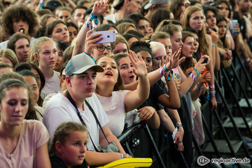 Jess Glynne (live beim Wireless Festival, 2017)