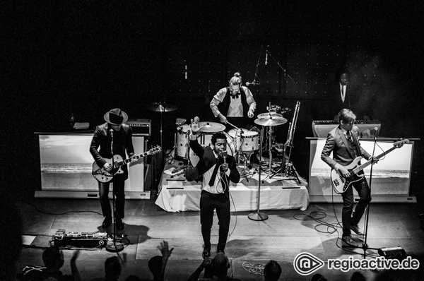 Zelebrierte Lebensfreude - Vintage Trouble machen Stimmung in der halle02 in Heidelberg 