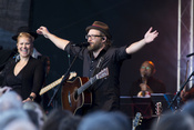 Gut aufgelegt: Live-Fotos von Gregor Meyle beim Burgsommer Neuleiningen