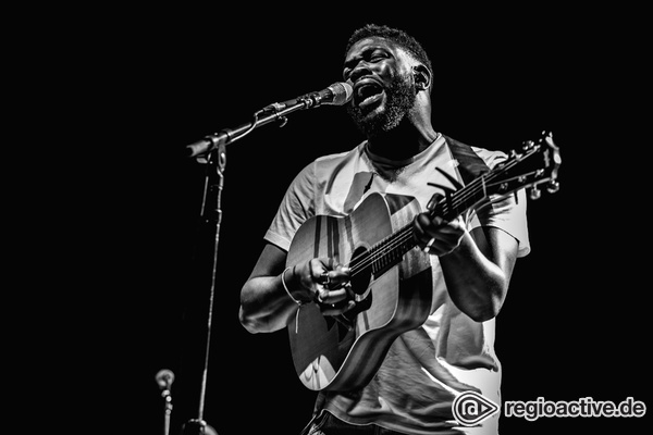 Auserwählt - Fotos von Jake Isaac als Opener von Elton John live in Mannheim 