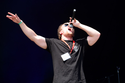 Rap Made In Germany - Wortspiele: Live-Fotos von Rapper 3Plusss beim Happiness Festival 2017 