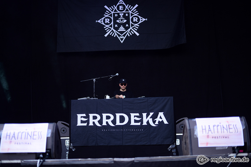 Errdeka (live beim Happiness Festival, 2017)