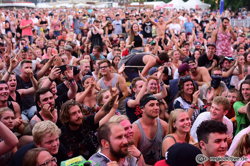 Royal Republic (live beim Happiness Festival, 2017)