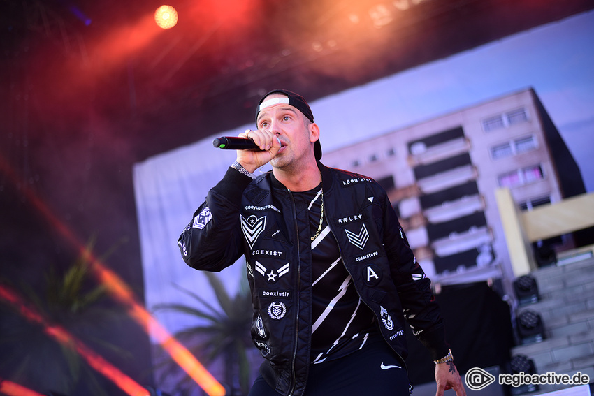 Bonez MC & Raf Camora (live beim Happiness Festival, 2017)