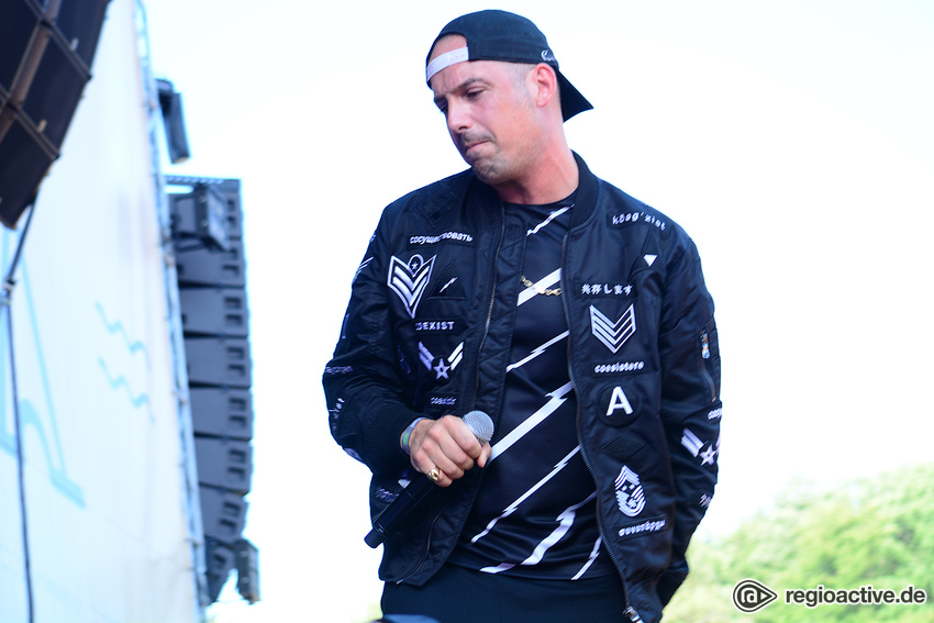 Bonez MC & Raf Camora (live beim Happiness Festival, 2017)