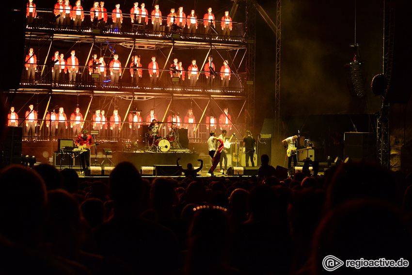 Kraftklub (live beim Happiness Festival, 2017)