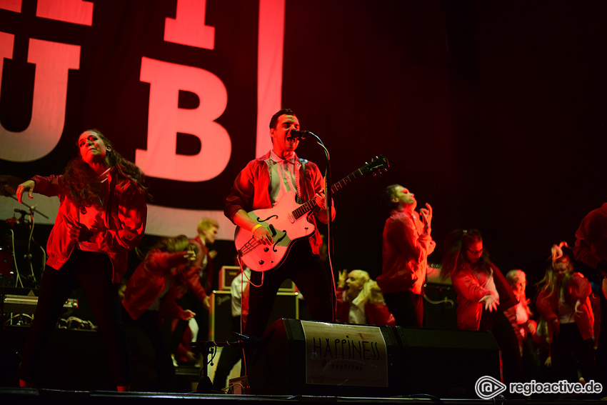 Kraftklub (live beim Happiness Festival 2017)