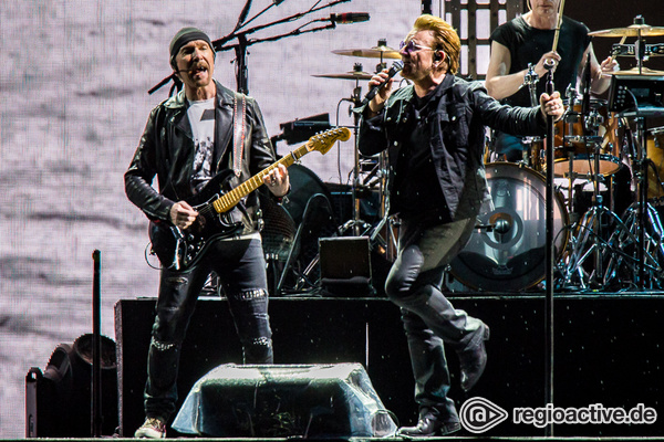 Denkwürdig - Live-Fotos von U2 - The Joshua Tree Tour im Berliner Olympiastadion 