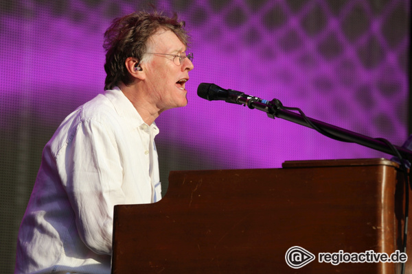 Jungstar im Alter - Weißer Blues: Live-Fotos von Steve Winwood bei den Jazzopen Stuttgart 