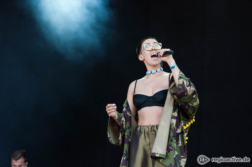 Frida Gold (live beim Deichbrand Festival, 2017)