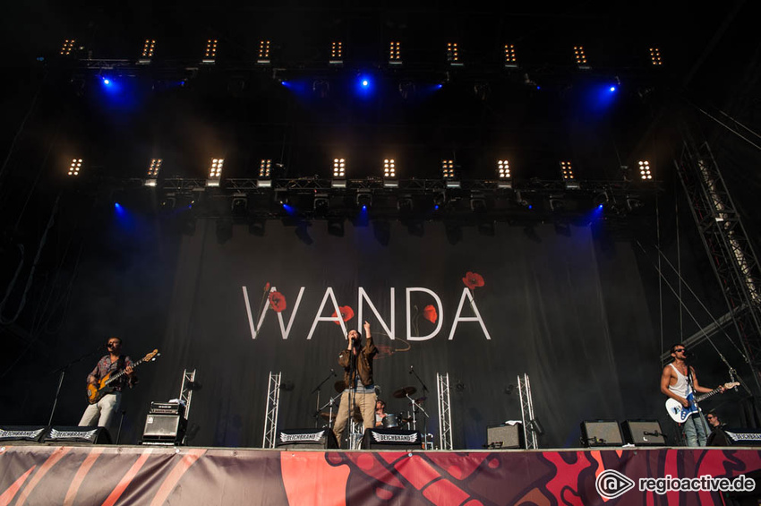 Wanda (live beim Deichbrand Festival 2017)