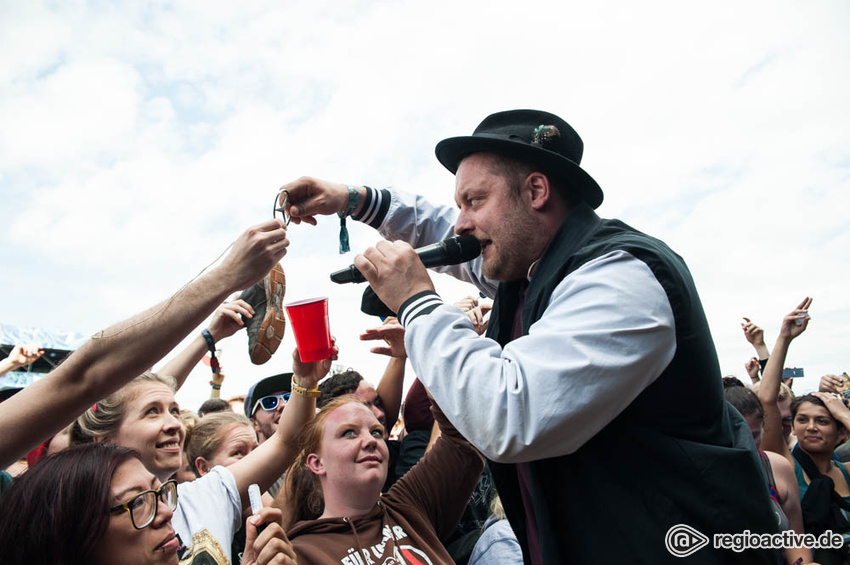 Fatoni (live beim Deichbrand Festival 2017)