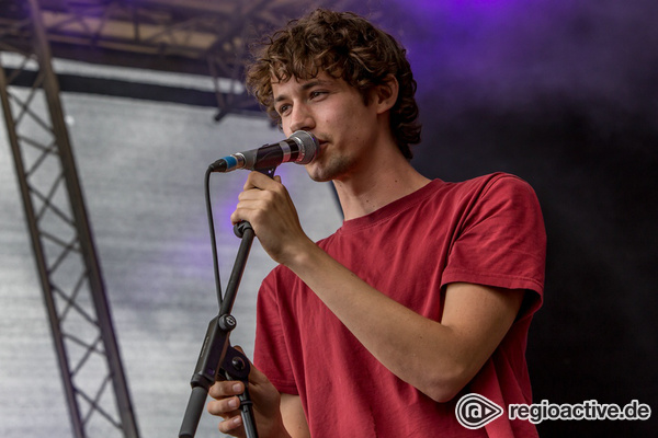 Rockige Vögel - Ersatz: Fotos von AnnenMayKantereit live beim Heimspiel Knyphausen 2017 