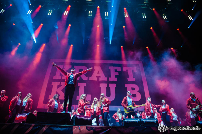 Kraftklub (live beim Deichbrand Festival 2017)