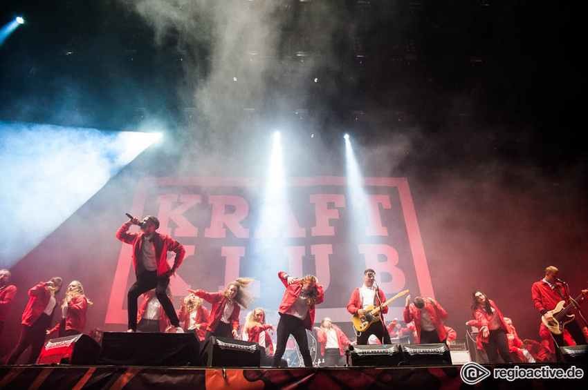 Kraftklub (live beim Deichbrand Festival 2017)