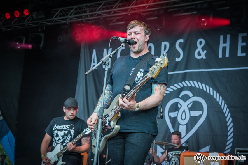 Anchors & Hearts (live beim Traffic Jam Open Air 2017)