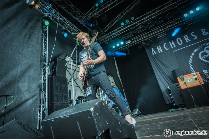 Anchors & Hearts (live beim Traffic Jam Open Air 2017)