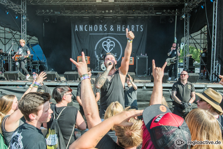 Anchors & Hearts (live beim Traffic Jam Open Air 2017)