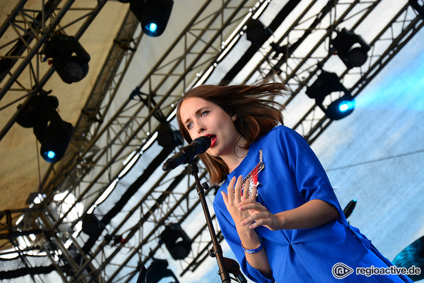 Alice Merton (live in Trebur, 2017)